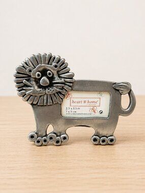 Vintage Connoisseur Heart & Home Pewter Lion Mini Picture Frame 2.5 x 1.5